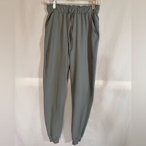 Lululemon Stretch High-Rise Jogger 28" Full Length - Grey Sage - Size 4